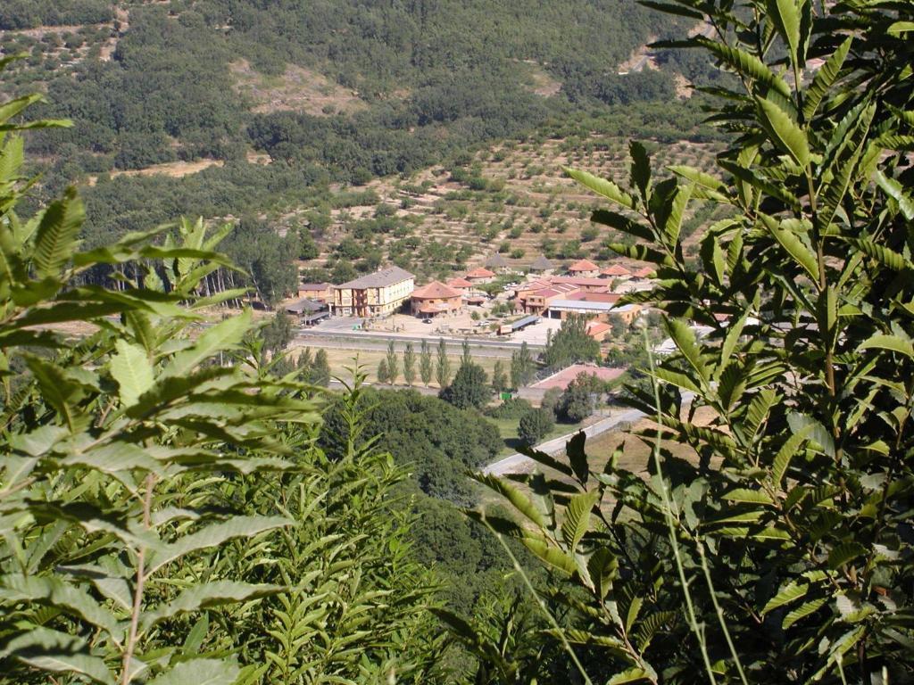Hotel Valle Del Jerte Los Arenales Kültér fotó