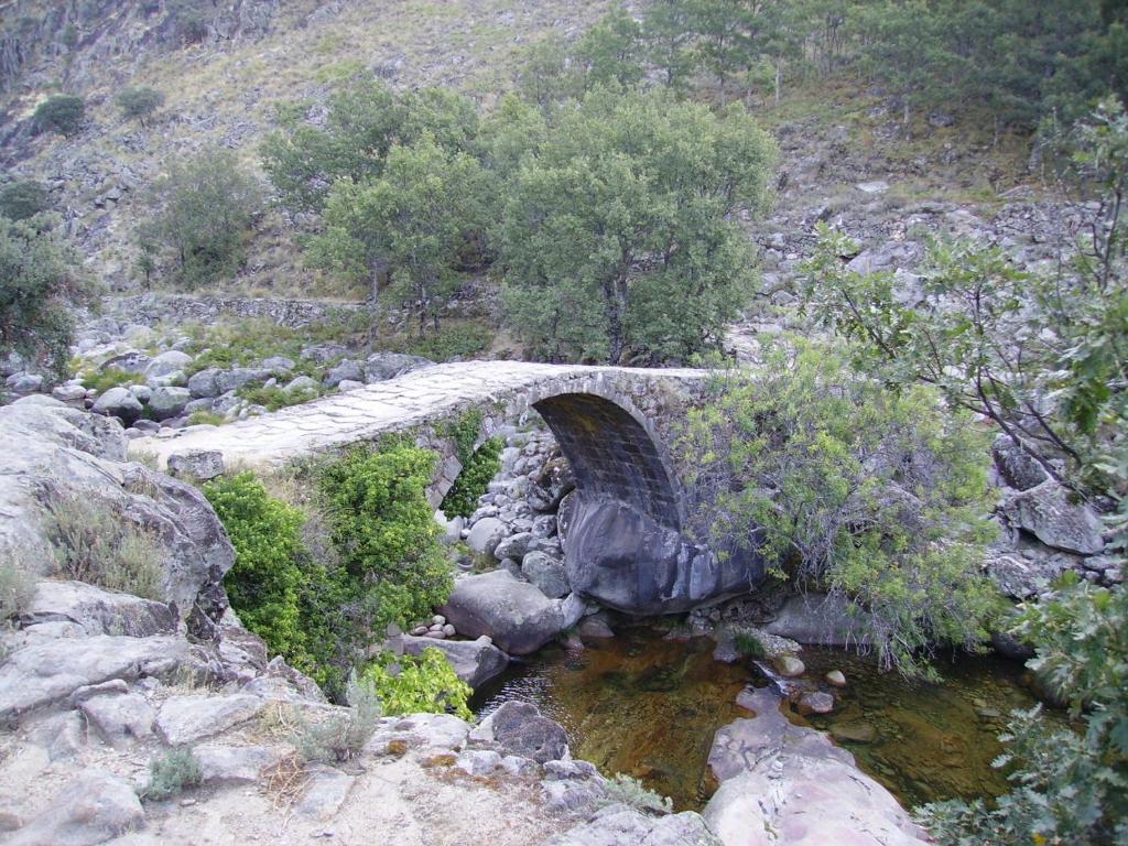 Hotel Valle Del Jerte Los Arenales Kültér fotó