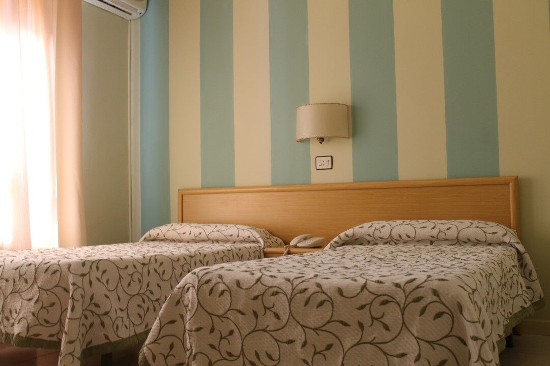 Hotel Valle Del Jerte Los Arenales Kültér fotó